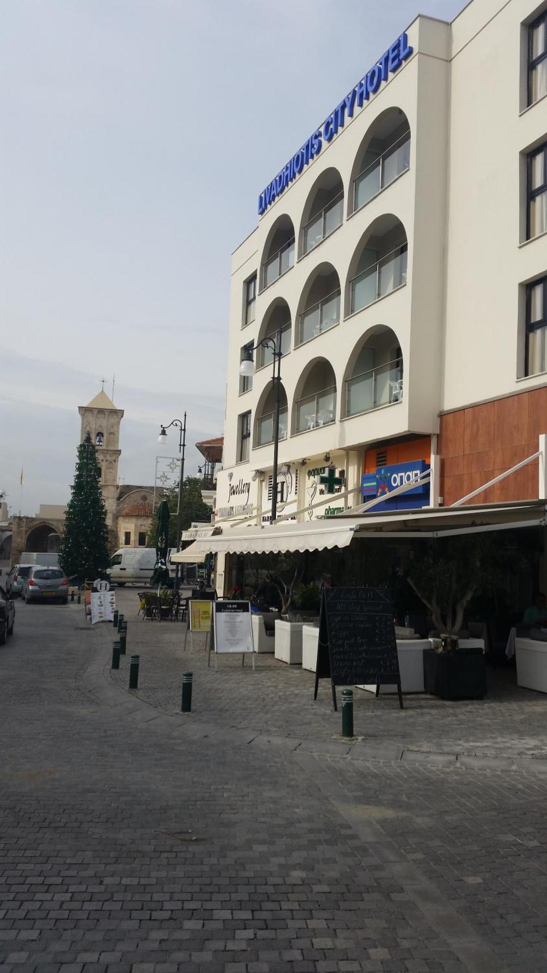 里瓦西奥迪斯城市酒店 拉纳卡 外观 照片