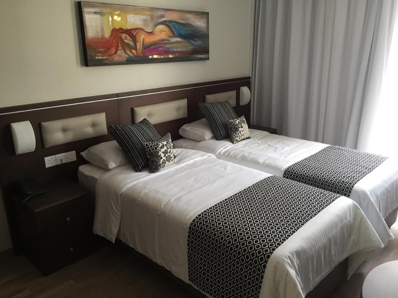 里瓦西奥迪斯城市酒店 拉纳卡 外观 照片